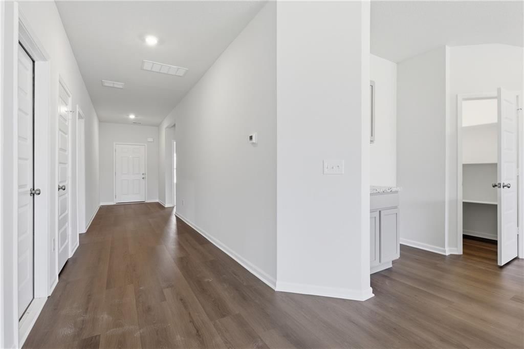 542 W Bluebird Street — photo 2