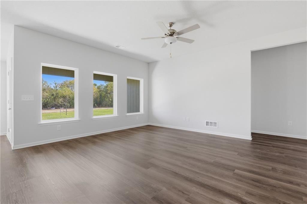 542 W Bluebird Street — photo 5
