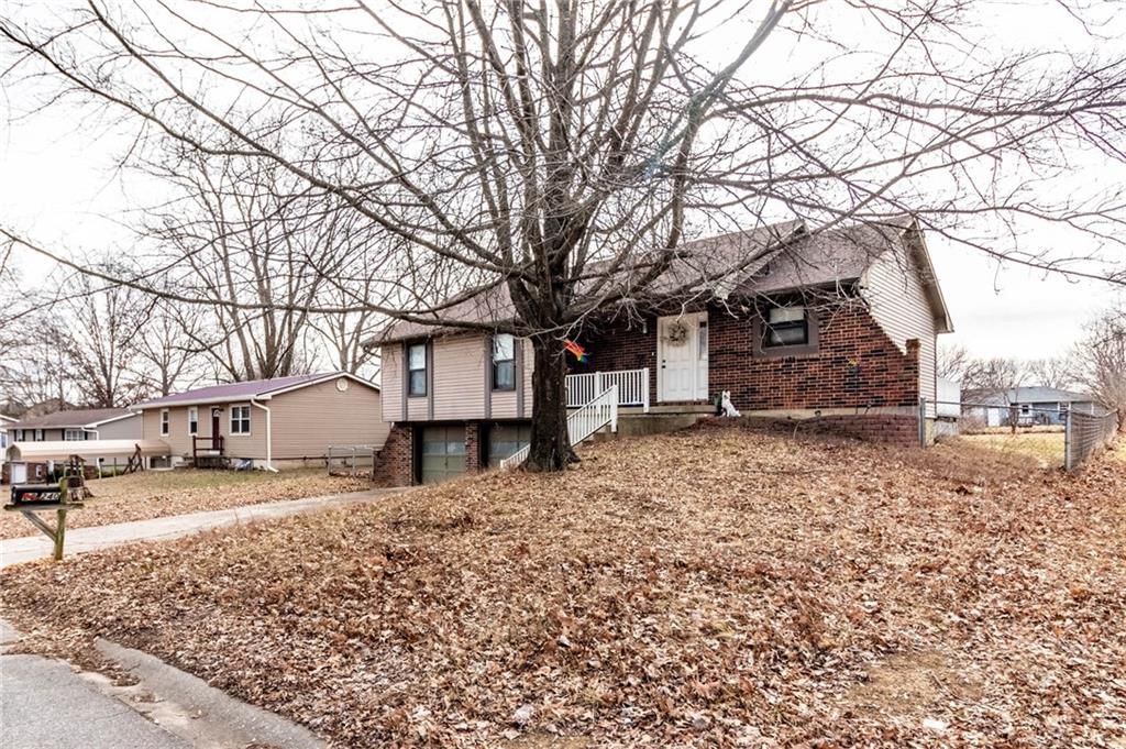 28 SE 240 Road — photo 3