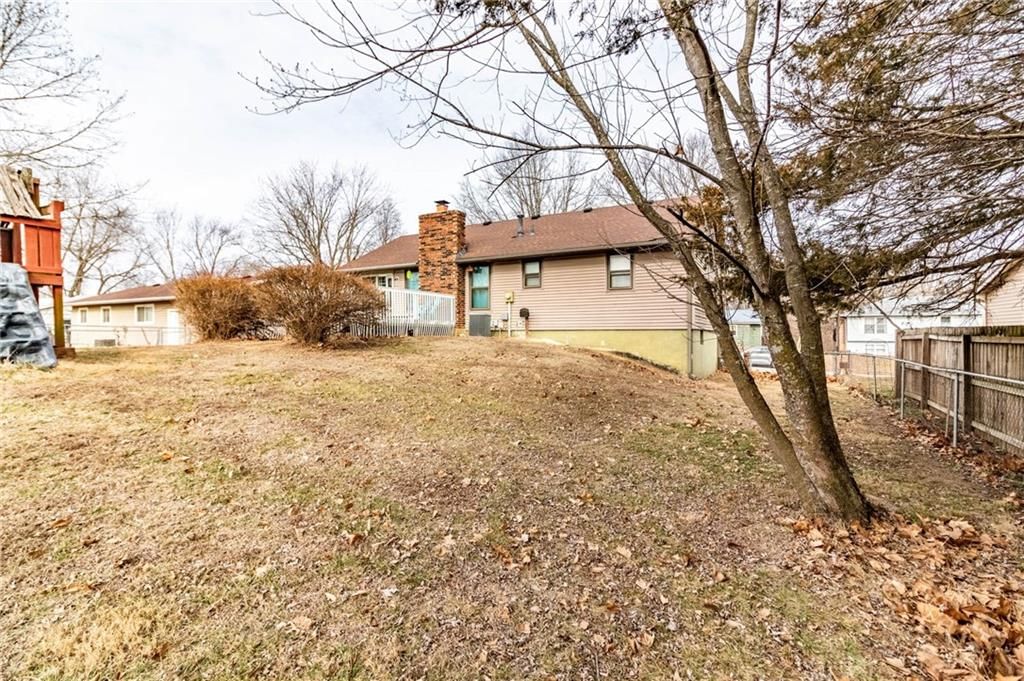 28 SE 240 Road — photo 4