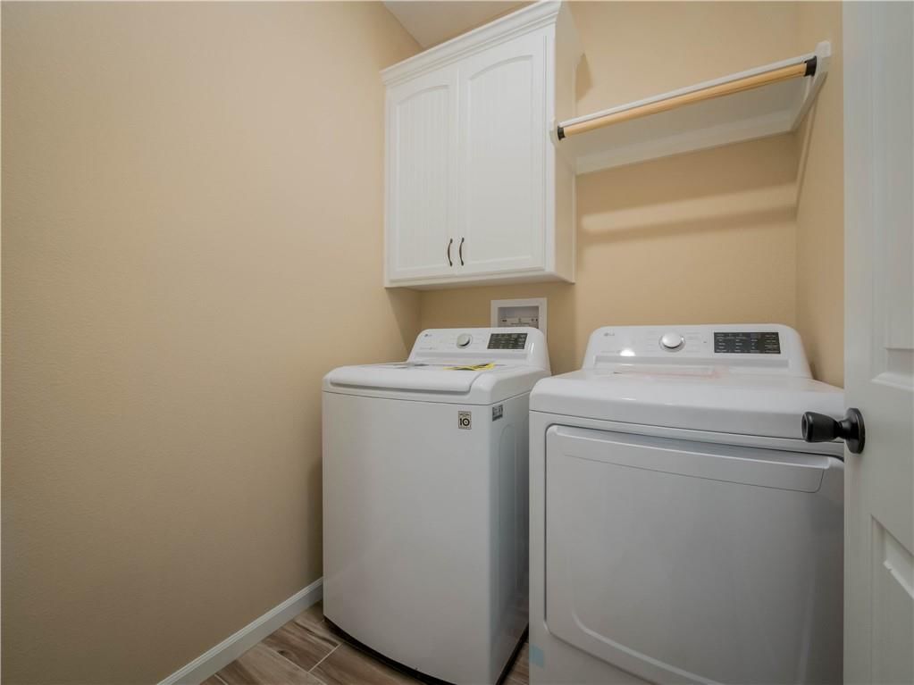 1301 NE Sequoia Court — photo 10