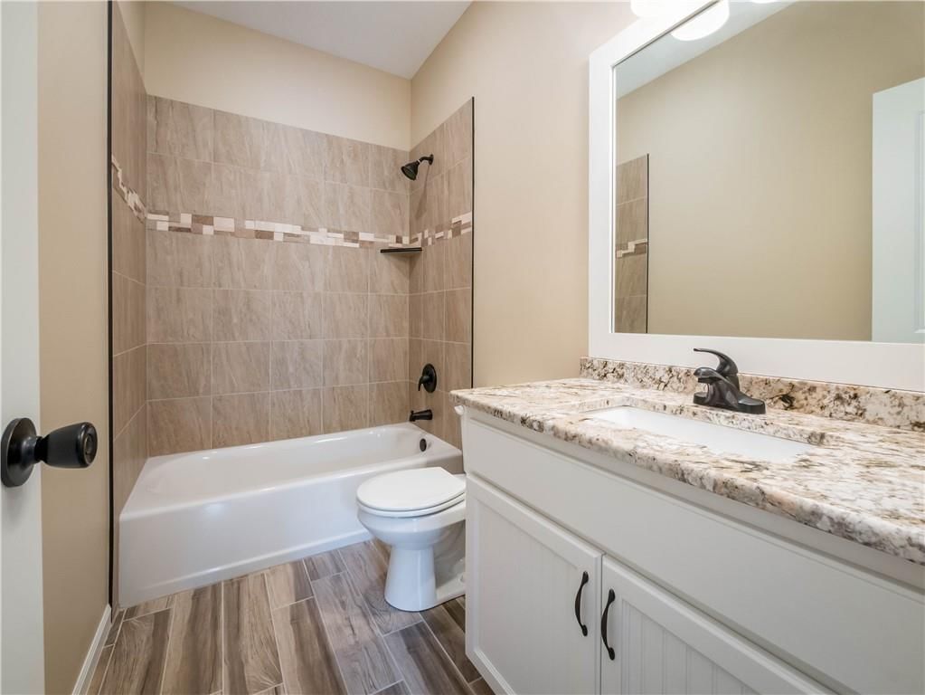 1301 NE Sequoia Court — photo 13
