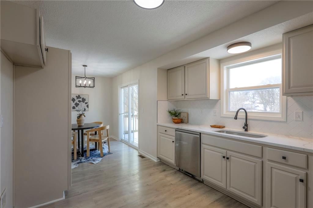 7708 NE 53rd Street — photo 15