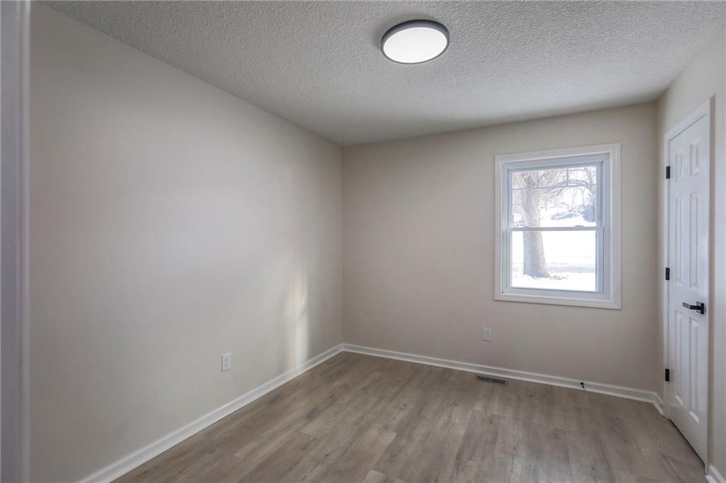 7708 NE 53rd Street — photo 17