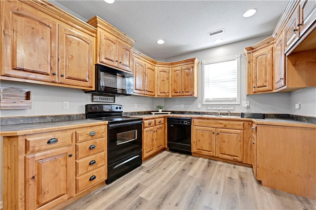 439 S Cherry Street — photo 12