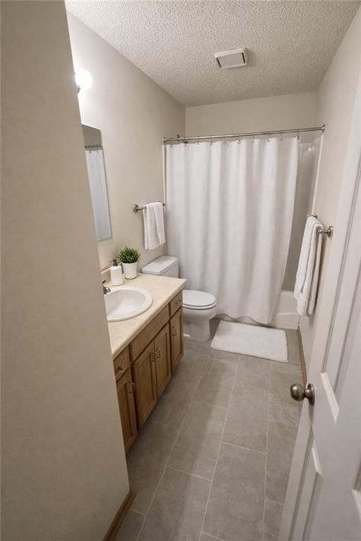 8537-8539 Goddard Street — photo 6
