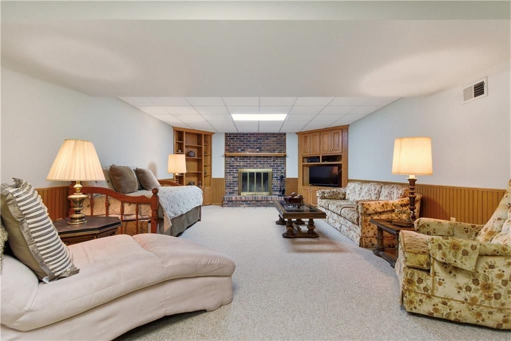 604 Darrow Court — photo 47