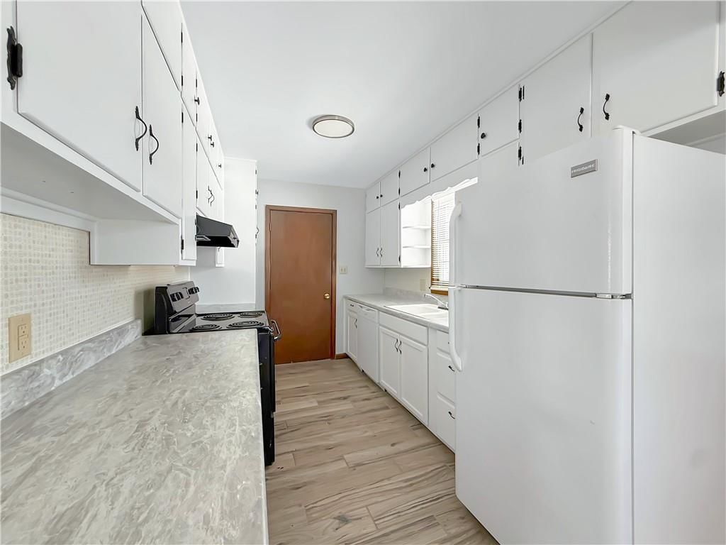 25 E Broadway Street — photo 6