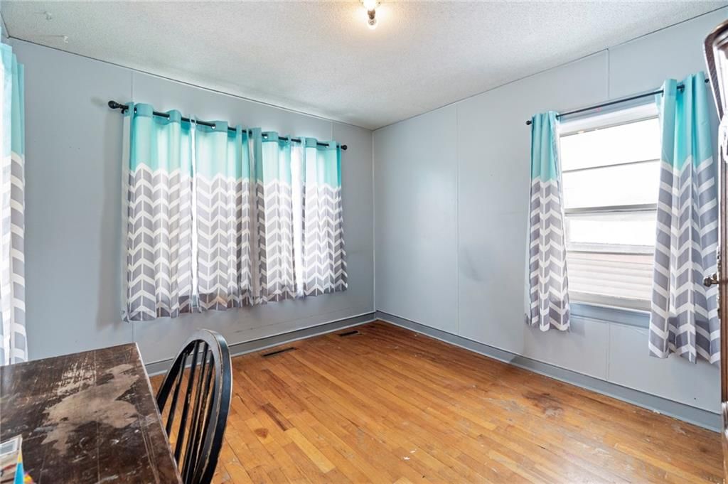 1407 Walnut Street — photo 19