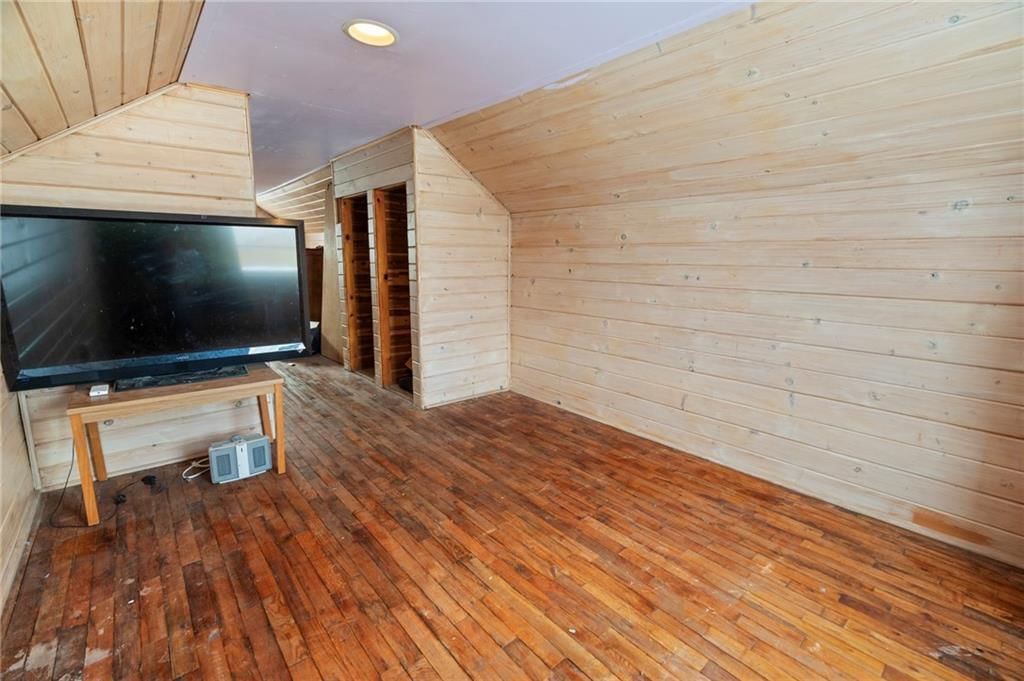 1407 Walnut Street — photo 25