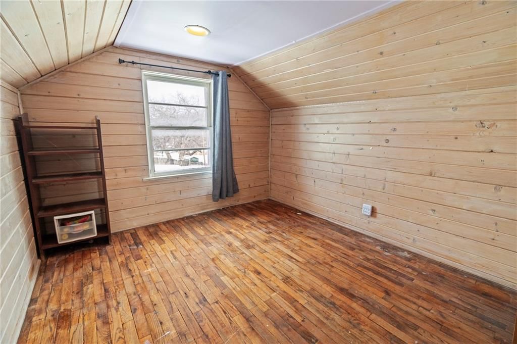 1407 Walnut Street — photo 26
