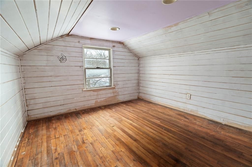1407 Walnut Street — photo 27
