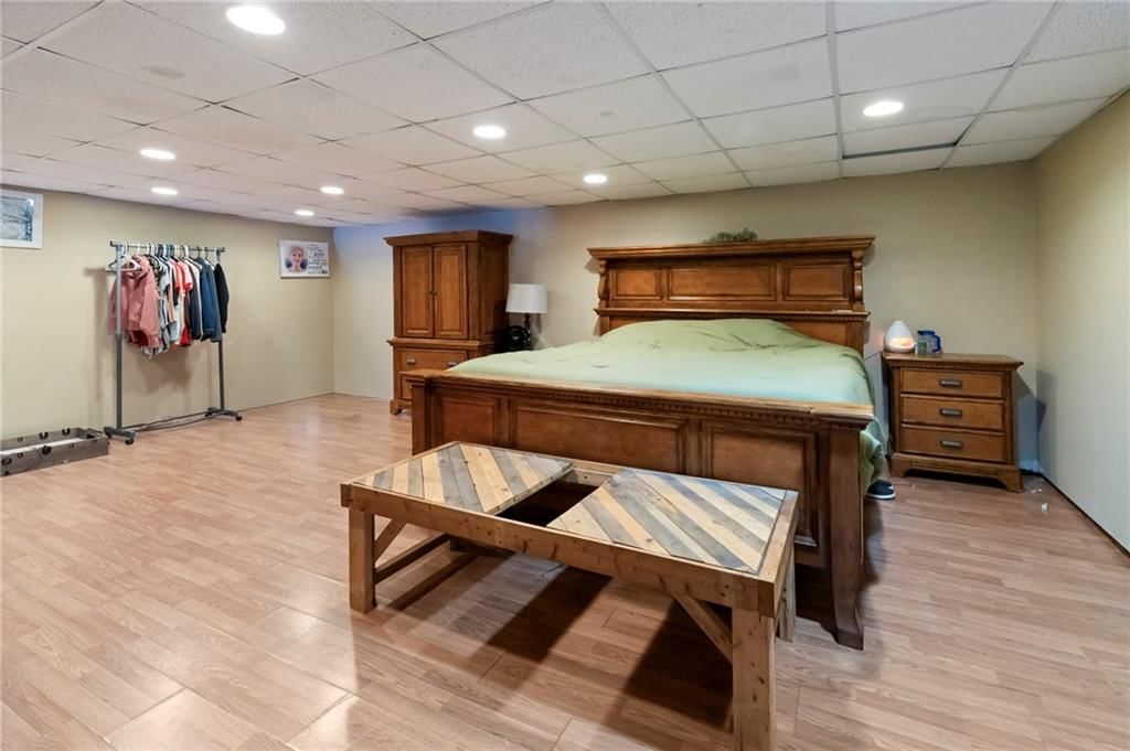 1407 Walnut Street — photo 31