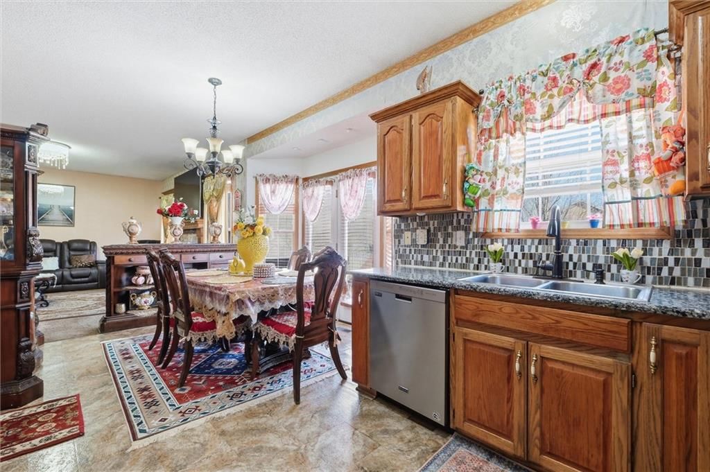 4407 SW Briarbrook Drive — photo 10