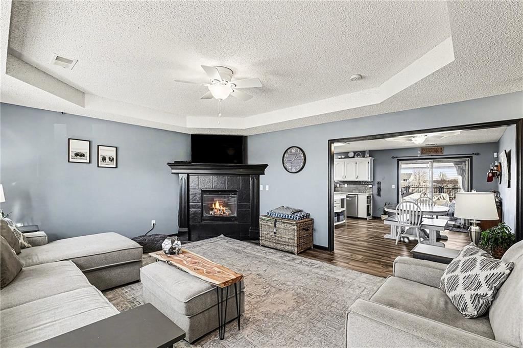 1307 S Huntington Drive — photo 2