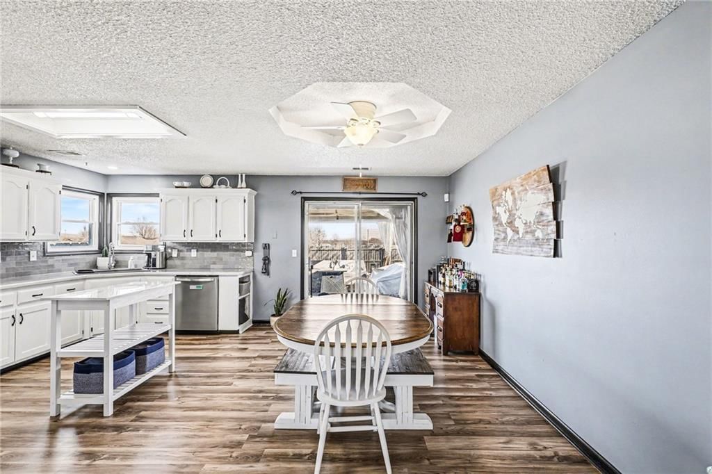 1307 S Huntington Drive — photo 4