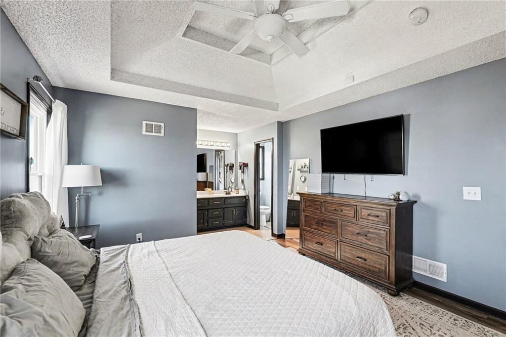 1307 S Huntington Drive — photo 13