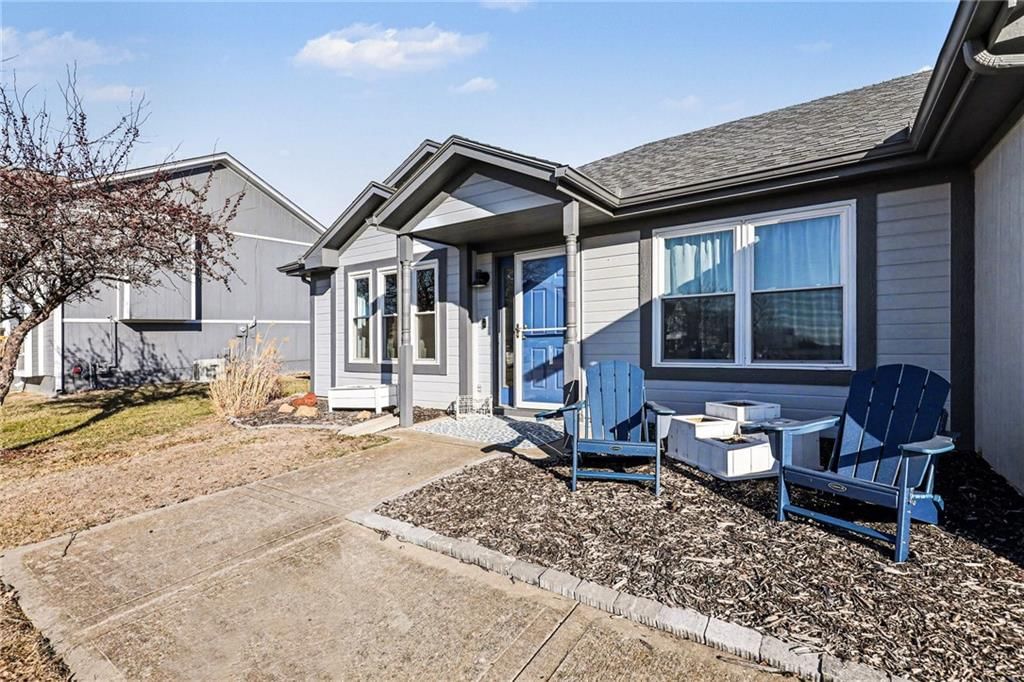 1307 S Huntington Drive — photo 23