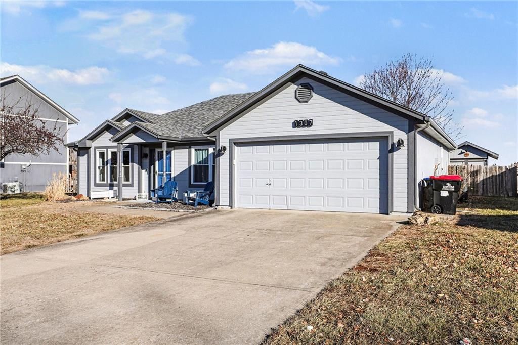 1307 S Huntington Drive — photo 24