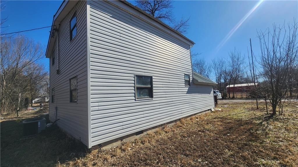 502 Mitchell Street — photo 5
