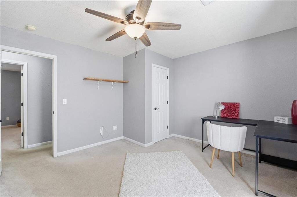 302 E Street — photo 15