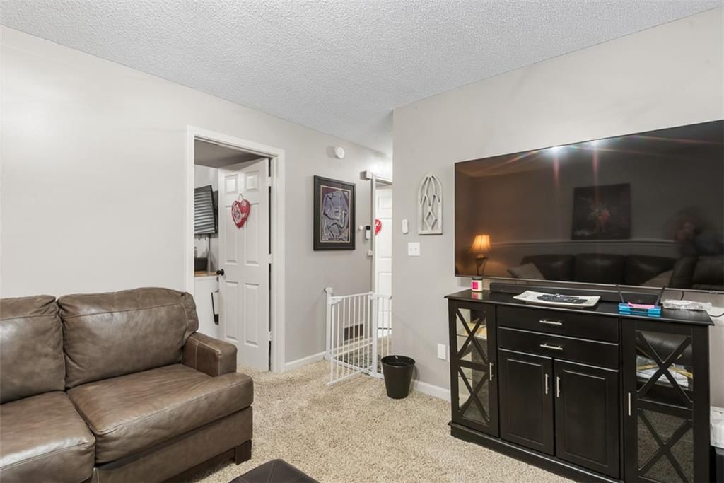 134 Debra Street — photo 20