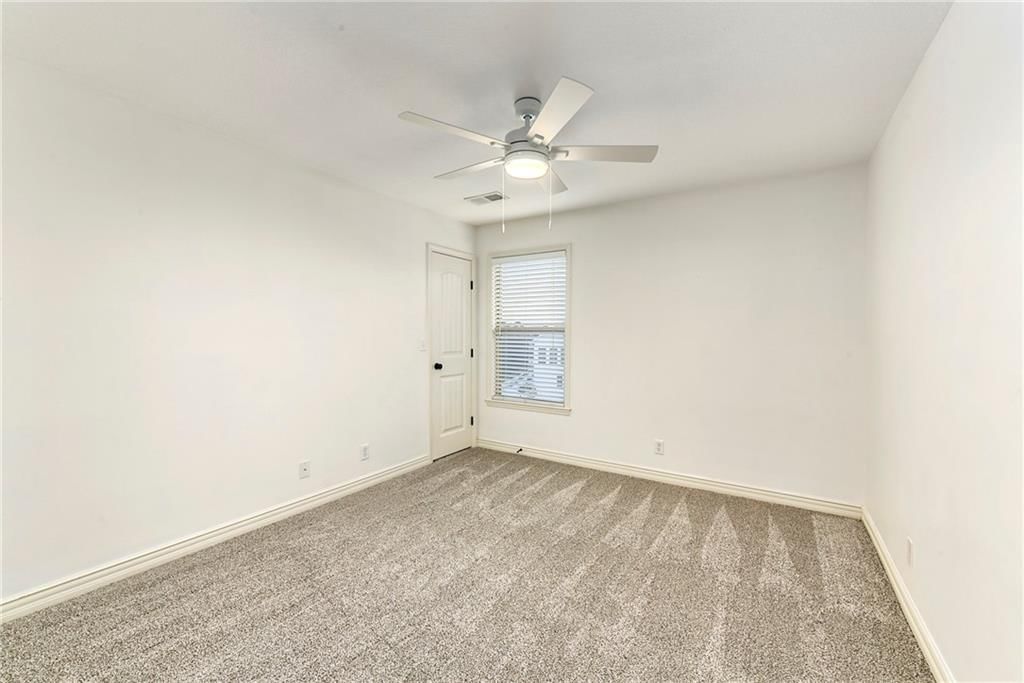 929 SW 33rd Street — photo 17