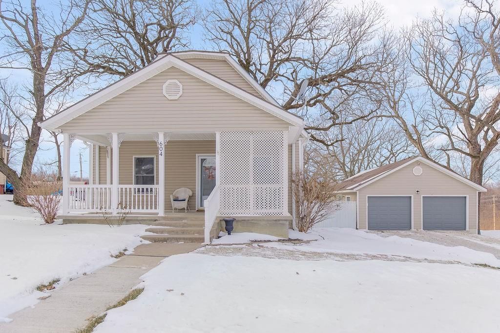 604 N Independence Street, Harrisonville, MO