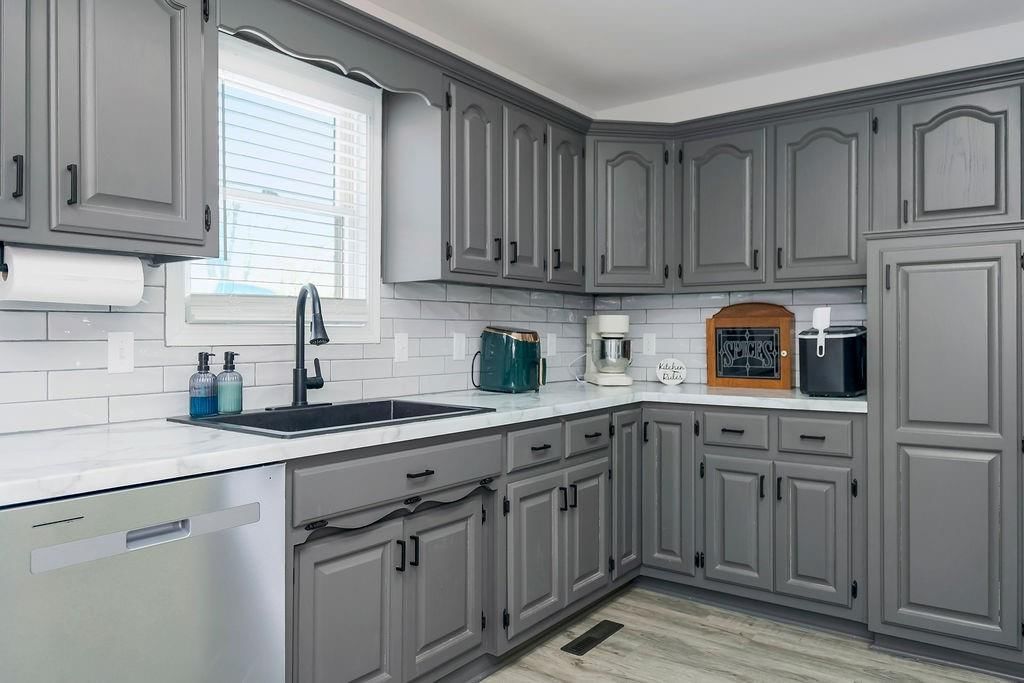 604 N Independence Street — photo 12