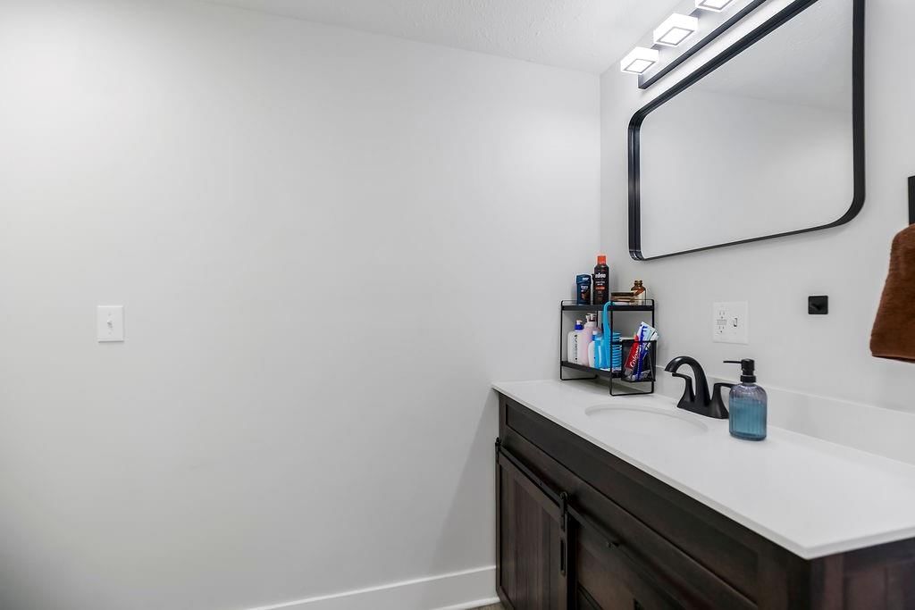 604 N Independence Street — photo 19