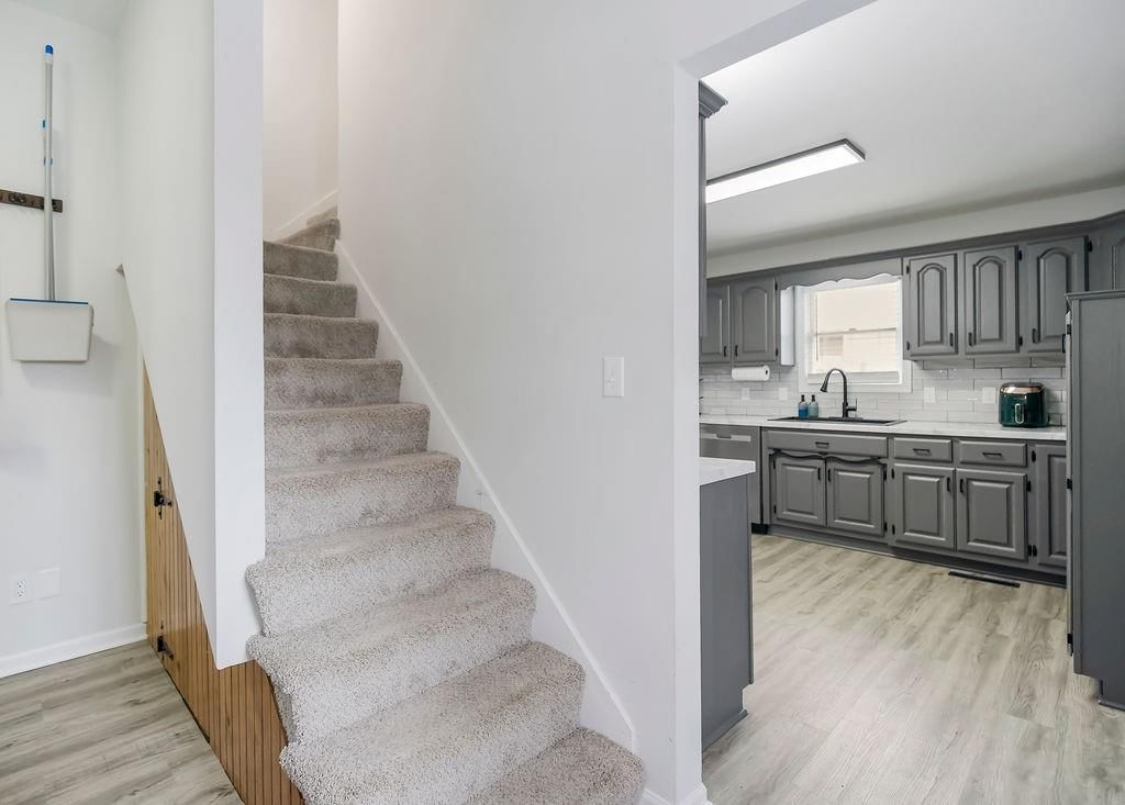 604 N Independence Street — photo 20