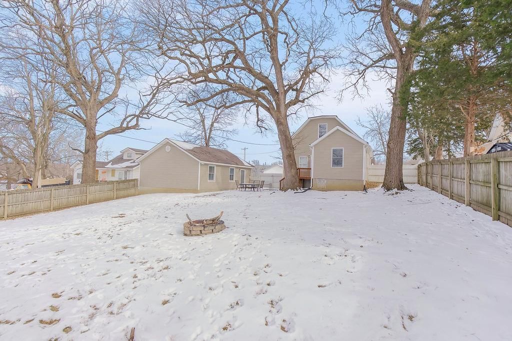 604 N Independence Street — photo 30