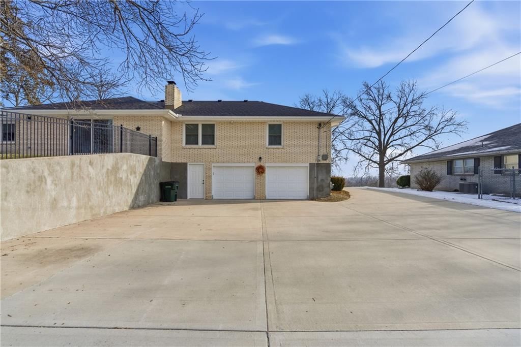 1108 S Esplanade Street — photo 36