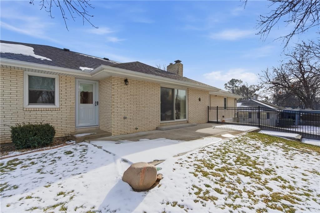 1108 S Esplanade Street — photo 39