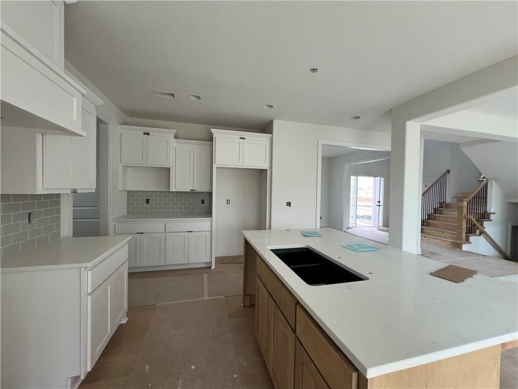 19007 W 170th Terrace — photo 4