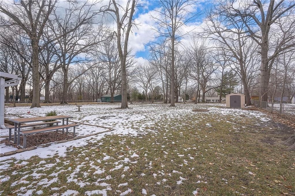 6800 Glenwood Street — photo 35