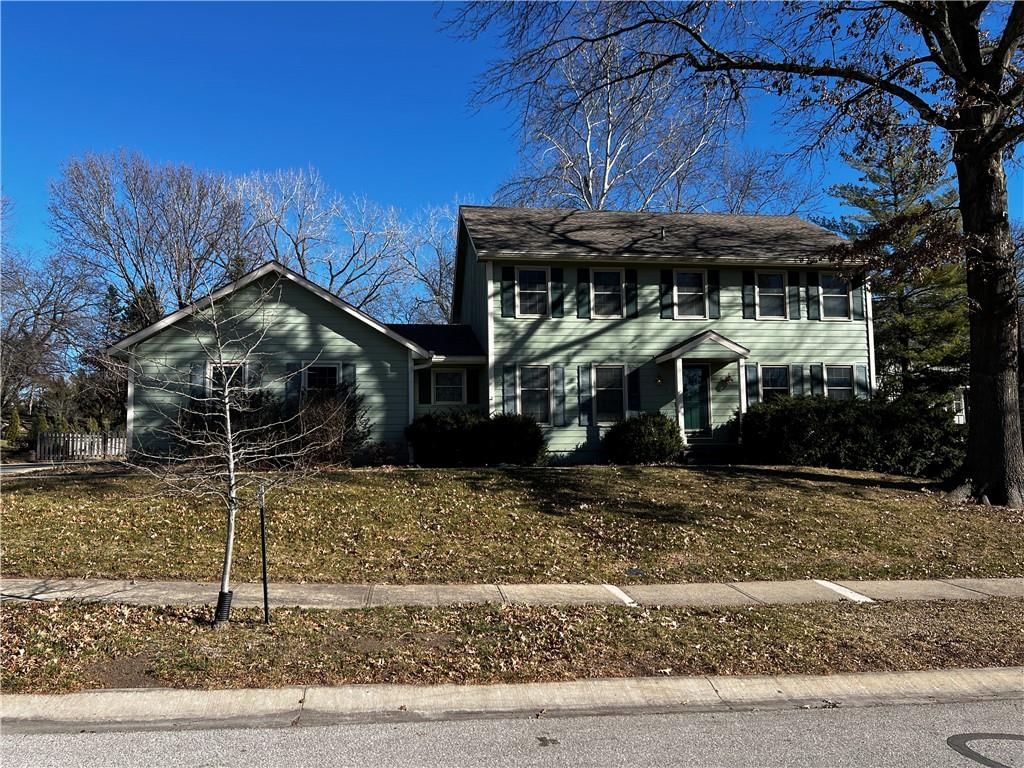 11909 Aberdeen Road, Leawood, KS
