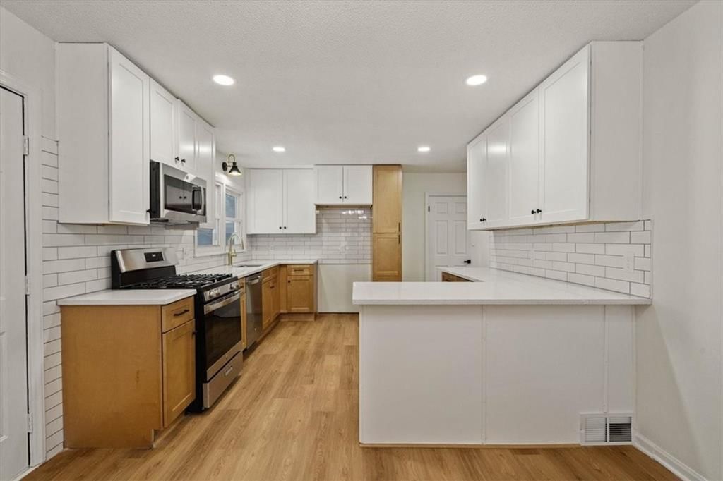 6105 E 136th Street — photo 7
