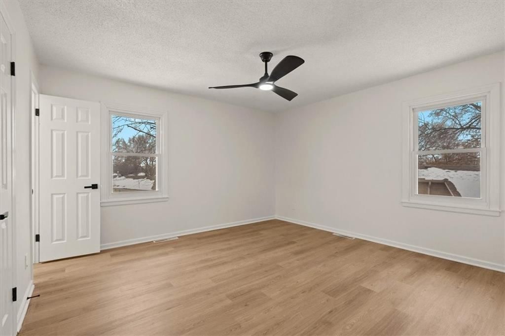 6105 E 136th Street — photo 15