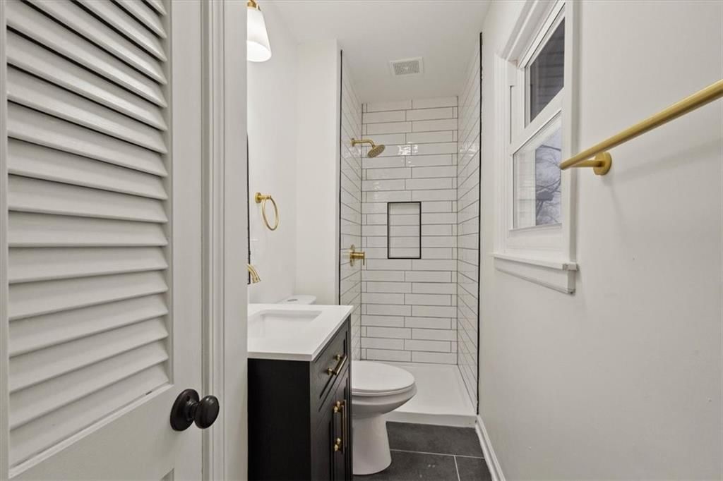 6105 E 136th Street — photo 17