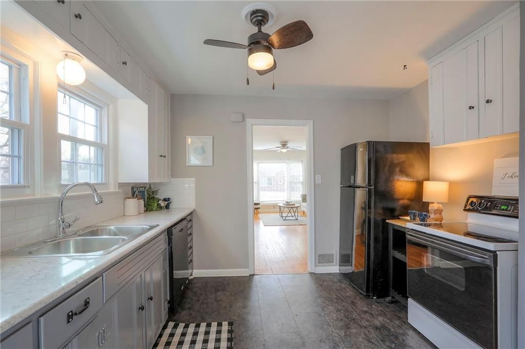 8734 Maiden Lane — photo 12