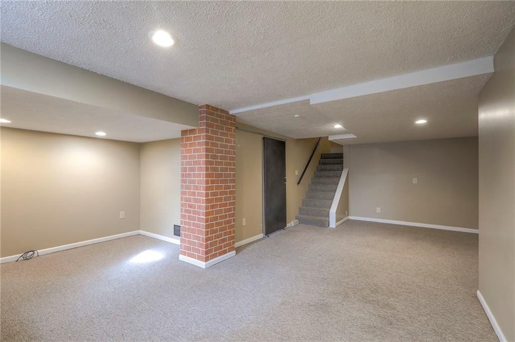8734 Maiden Lane — photo 21