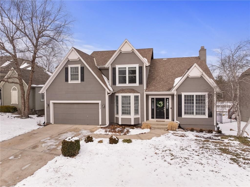 19612 W 98th Terrace, Lenexa, KS