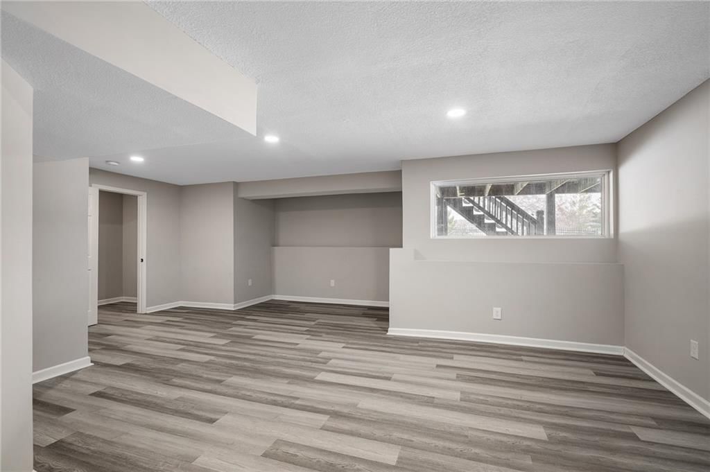 19612 W 98th Terrace — photo 26
