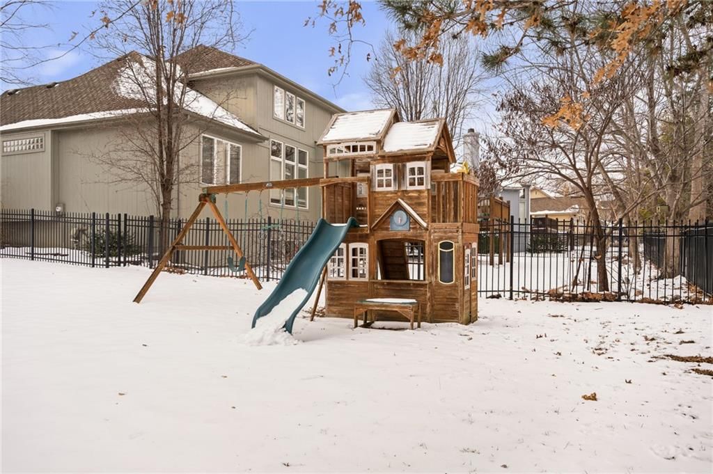 19612 W 98th Terrace — photo 53