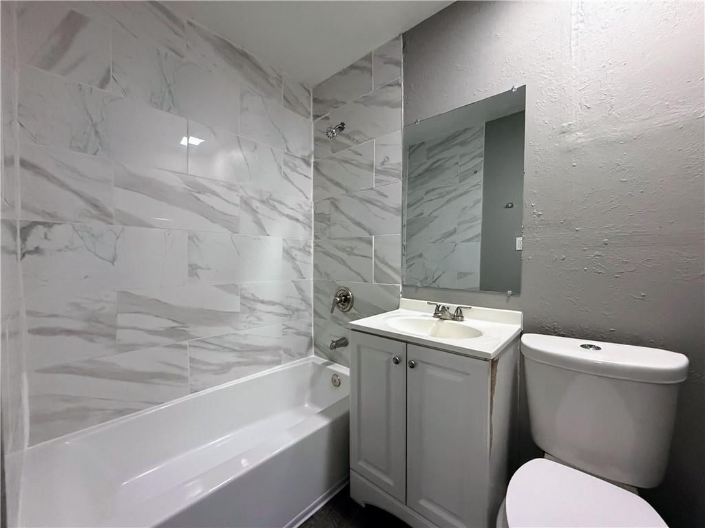 6004 E 152nd Street — photo 10