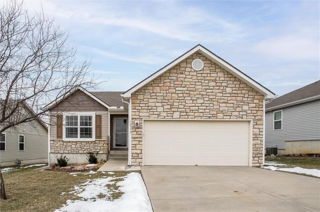 14312 Overhill Avenue, Grandview, MO
