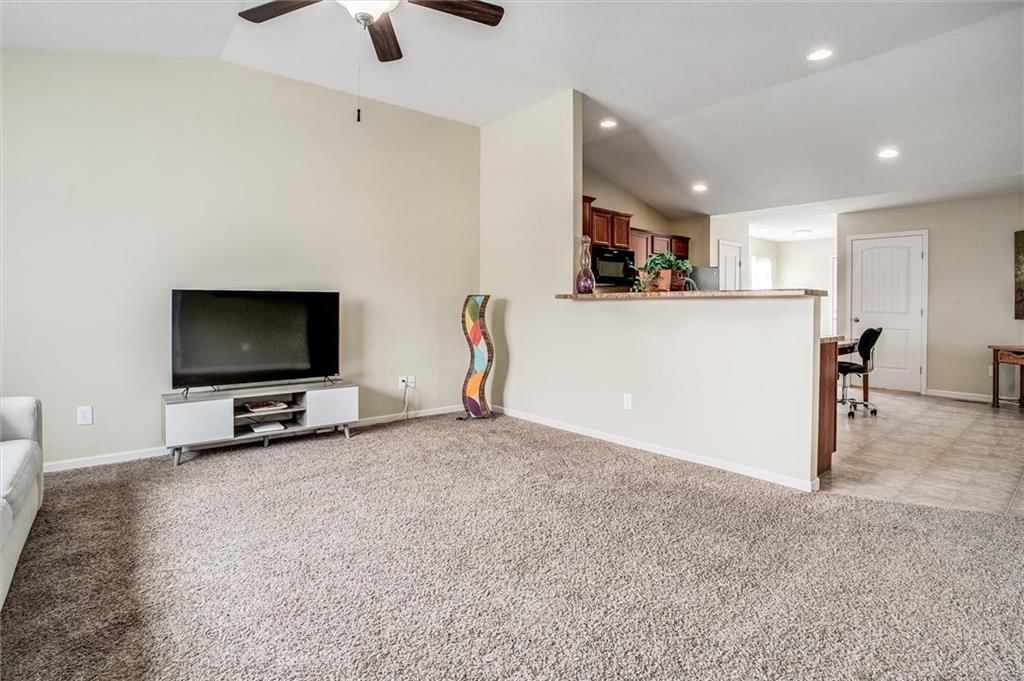 14312 Overhill Avenue — photo 4