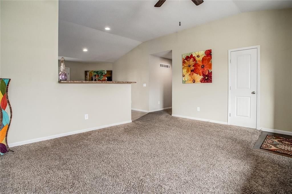 14312 Overhill Avenue — photo 5