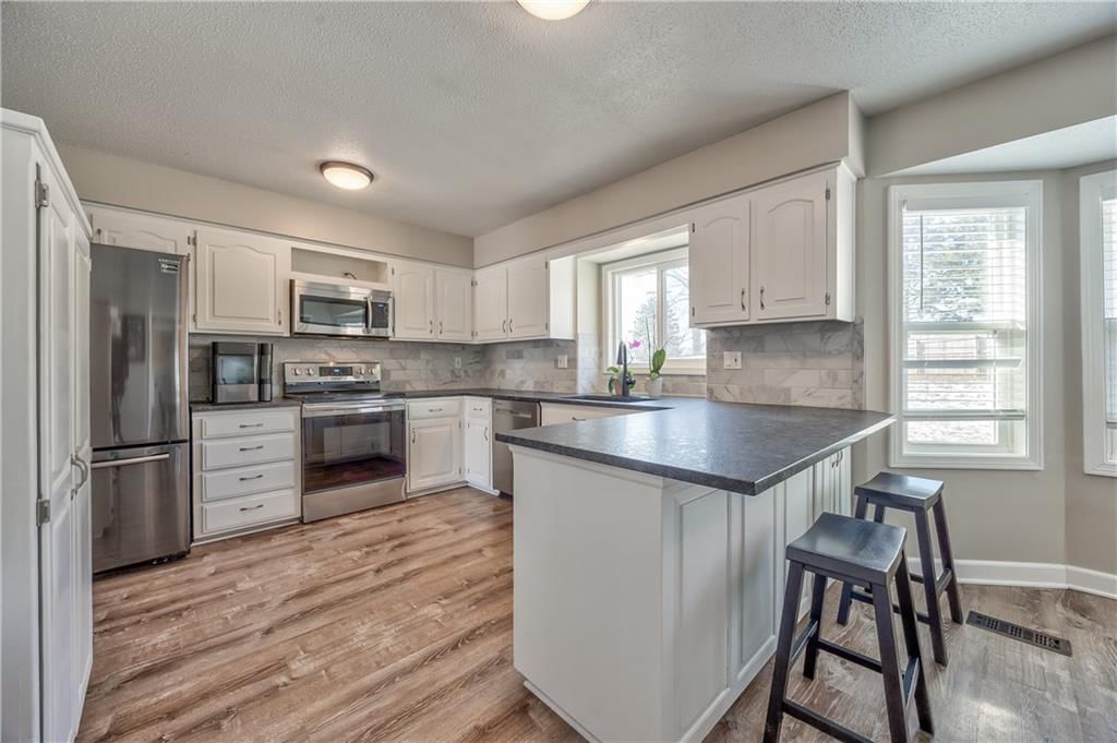 11822 Hardy Street — photo 5